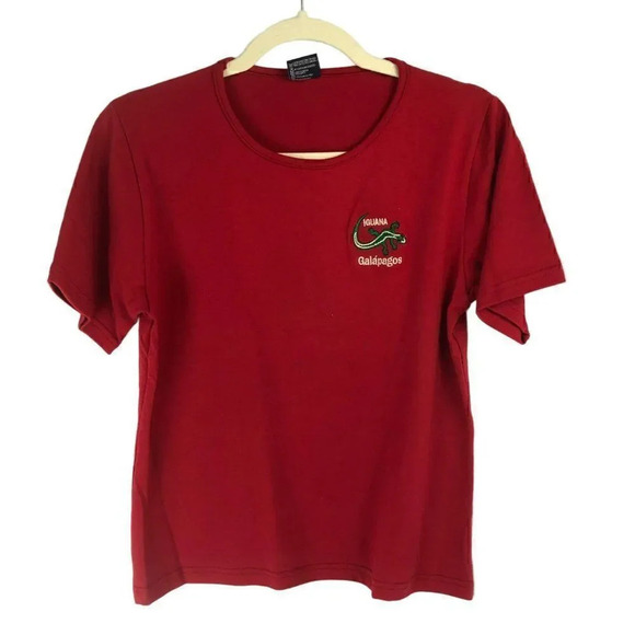 Galapagos Travel Tourist Shirt, Iguana‎ Emboirdered Image, Red, Size Medium - Picture 1 of 4